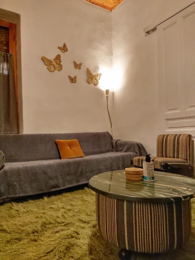 1935 Home Λιλαία Εξωτερικό φωτογραφία